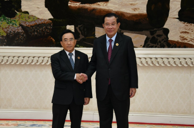 Prime Minister Meets Cambodia Counterpart